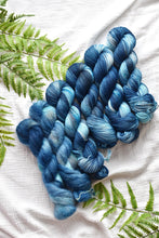 Load image into Gallery viewer, Little Boy Belmont